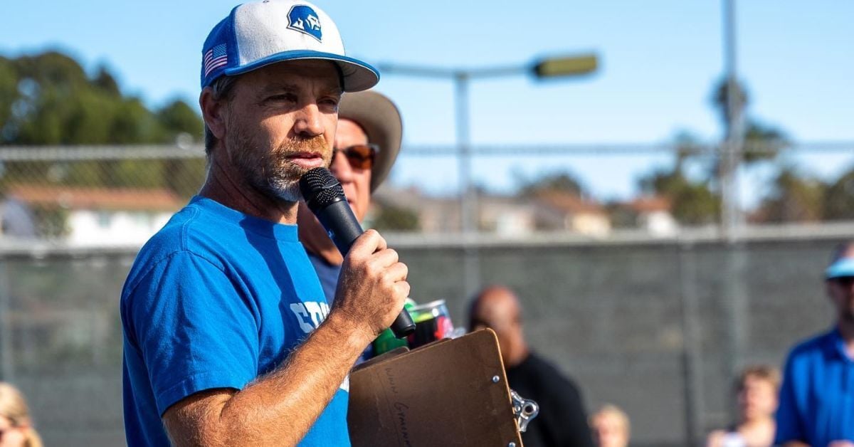 Wired vs. Wireless Mics: What To Choose?