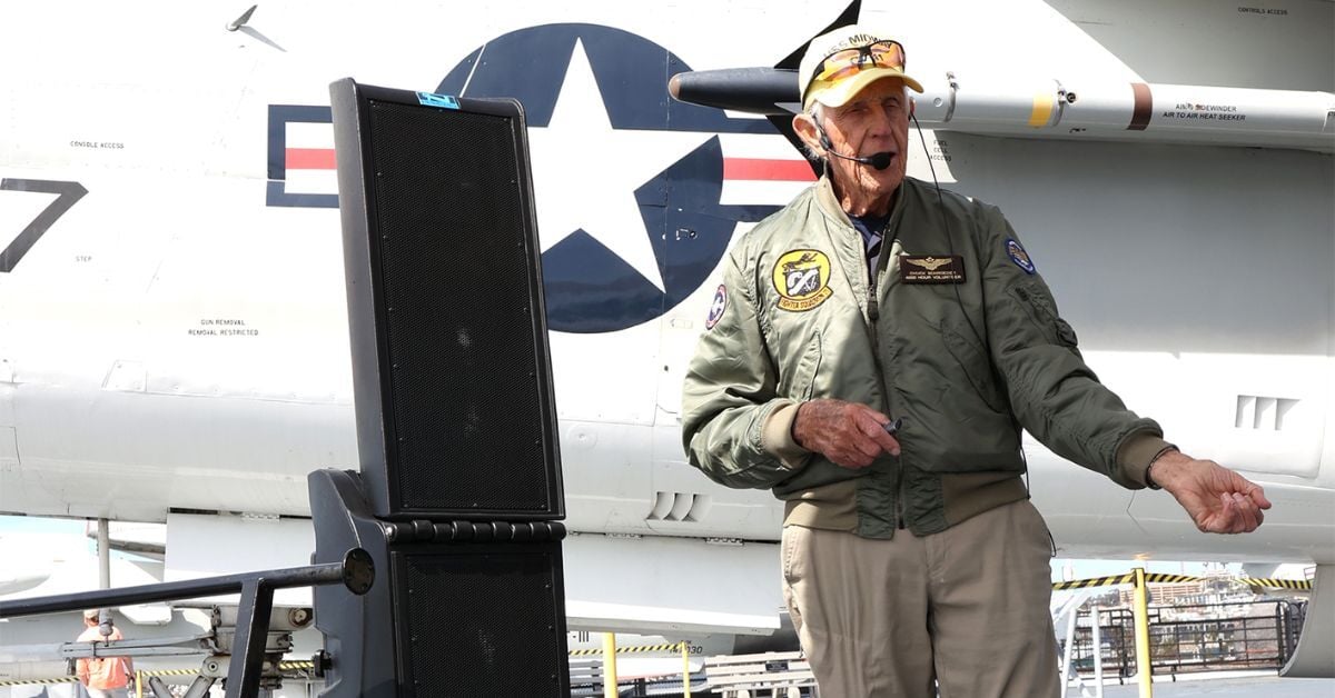 Wired vs. Wireless Mics: What To Choose?